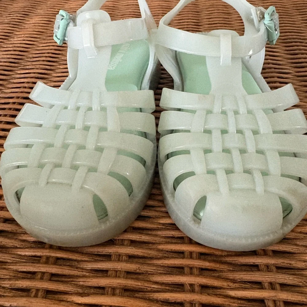Mini Melissa super cute